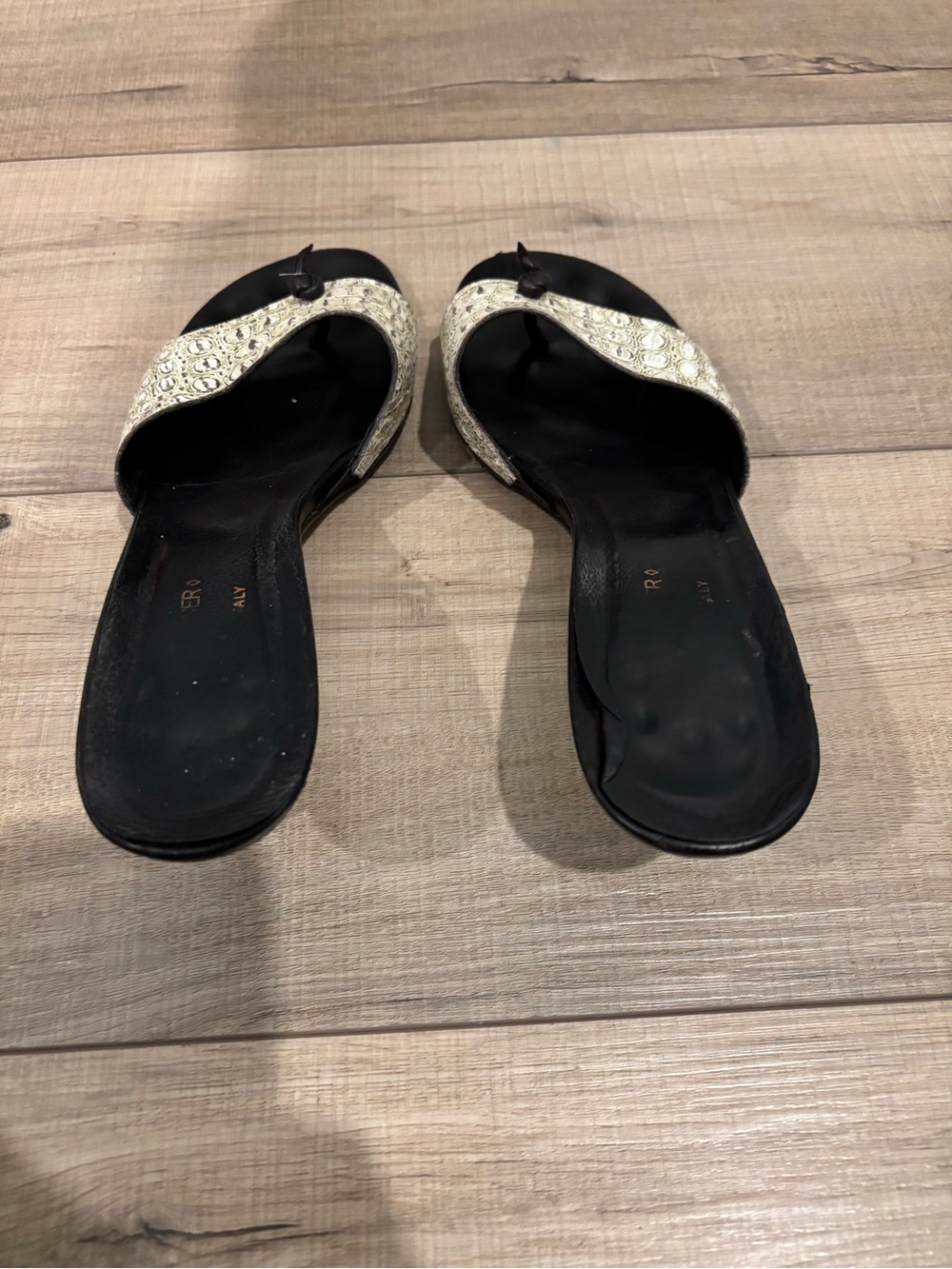 Vintage kitten heels 
Size 9 1/2